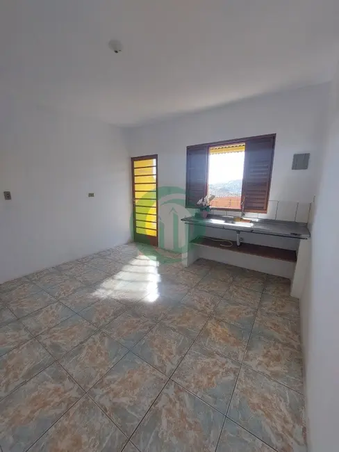 Foto 2 de Casa com 2 quartos para alugar, 50m2 em Vila Progresso, Santo Andre - SP