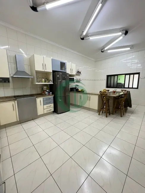 Casa com 4 quartos à venda, 530m2 em Vila Pires, Santo Andre - SP - imagem 7 Foto 7 de Casa com 4 quartos à venda, 530m2 em Vila Pires, Santo Andre - SP