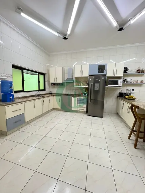 Casa com 4 quartos à venda, 530m2 em Vila Pires, Santo Andre - SP - imagem 8 Foto 8 de Casa com 4 quartos à venda, 530m2 em Vila Pires, Santo Andre - SP