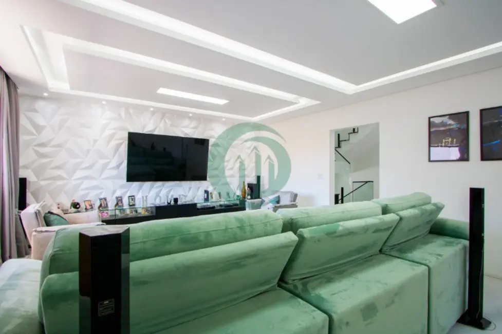 Foto 2 de Casa com 3 quartos à venda, 389m2 em Vila Pires, Santo Andre - SP