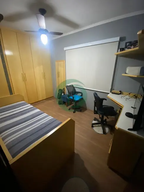 Foto 8 de Casa com 2 quartos à venda, 128m2 em Santo Andre - SP