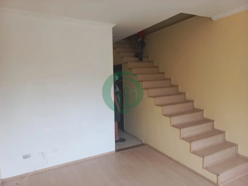 Foto 5 de Casa com 3 quartos para alugar, 120m2 em Vila Eldízia, Santo Andre - SP
