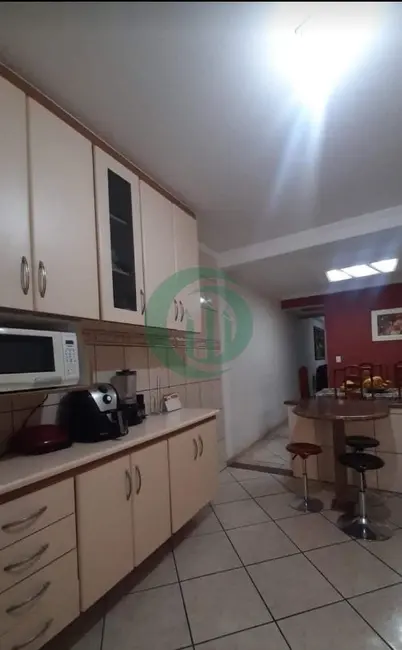Casa com 3 quartos à venda, 156m2 em Jardim Rina, Santo Andre - SP - imagem 5 Foto 5 de Casa com 3 quartos à venda, 156m2 em Jardim Rina, Santo Andre - SP