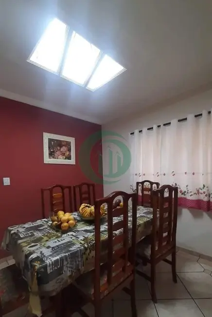 Casa com 3 quartos à venda, 156m2 em Jardim Rina, Santo Andre - SP - imagem 4 Foto 4 de Casa com 3 quartos à venda, 156m2 em Jardim Rina, Santo Andre - SP