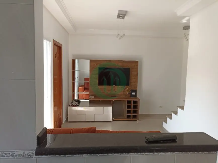 Foto 2 de Casa com 2 quartos à venda, 107m2 em Vila Cecília Maria, Santo Andre - SP