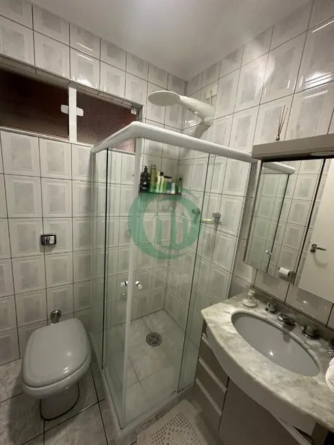 Foto 5 de Casa com 2 quartos à venda, 114m2 em Vila Luzita, Santo Andre - SP