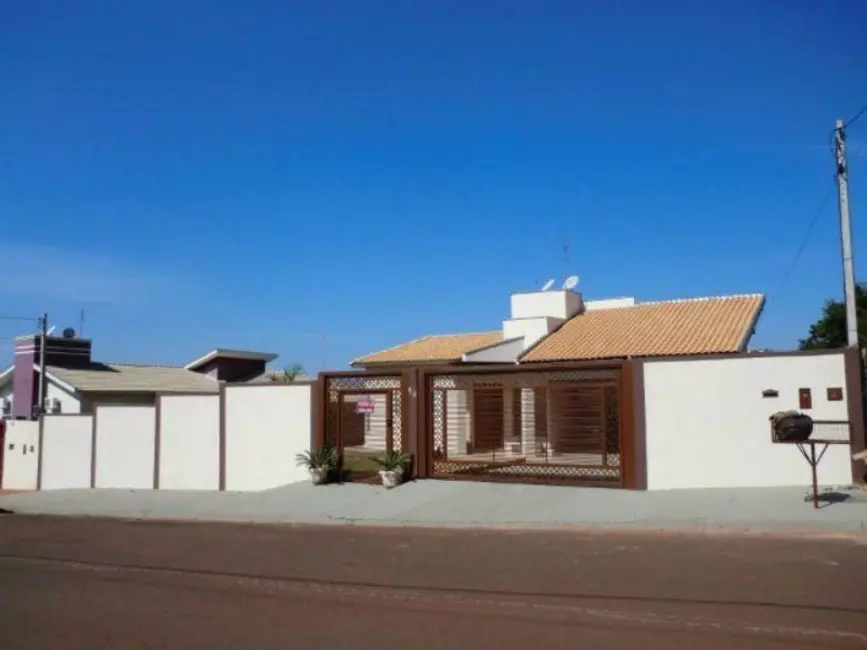 Foto 1 de Casa com 2 quartos à venda, 210m2 em Ilha Solteira, SP