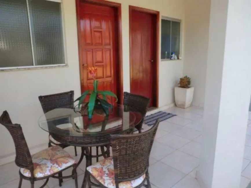 Casa com 2 quartos à venda, 210m2 em Ilha Solteira - SP - imagem 2 Foto 2 de Casa com 2 quartos à venda, 210m2 em Ilha Solteira - SP