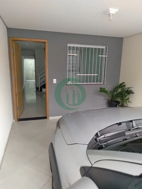 Casa com 2 quartos à venda, 110m2 em Vila Cecília Maria, Santo Andre - SP - imagem 3 Foto 3 de Casa com 2 quartos à venda, 110m2 em Vila Cecília Maria, Santo Andre - SP