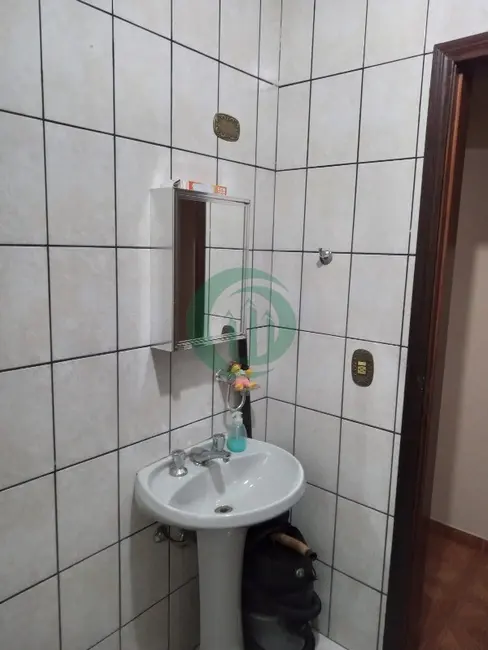 Casa com 3 quartos à venda, 256m2 em Jardim Las Vegas, Santo Andre - SP - imagem 6 Foto 6 de Casa com 3 quartos à venda, 256m2 em Jardim Las Vegas, Santo Andre - SP