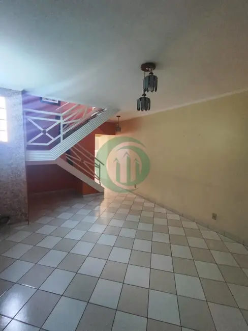 Foto 2 de Casa com 3 quartos à venda, 200m2 em Parque Gerassi, Santo Andre - SP