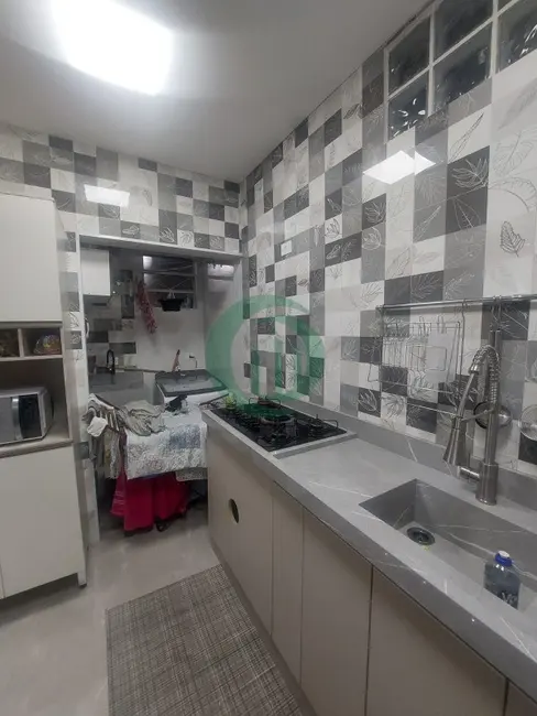 Foto 3 de Apartamento com 2 quartos para alugar, 48m2 em Parque Gerassi, Santo Andre - SP