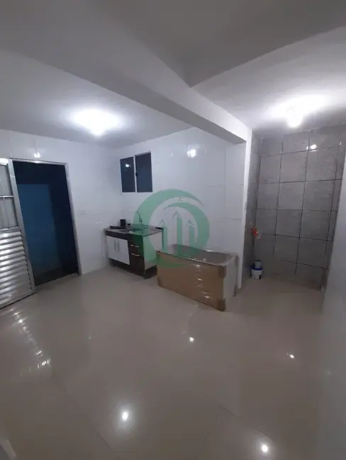 Foto 2 de Casa com 1 quarto para alugar, 35m2 em Centreville, Santo Andre - SP