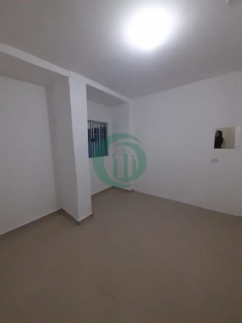 Foto 5 de Casa com 1 quarto para alugar, 35m2 em Centreville, Santo Andre - SP