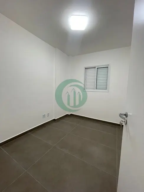 Foto 9 de Apartamento com 2 quartos para alugar, 49m2 em Jardim Cristiane, Santo Andre - SP
