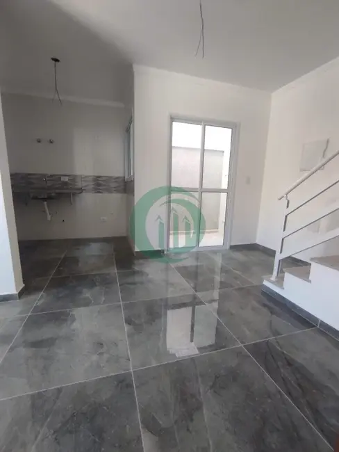 Foto 2 de Casa com 2 quartos à venda, 88m2 em Vila Cecília Maria, Santo Andre - SP