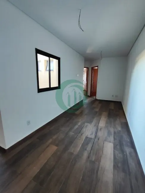 Foto 2 de Apartamento com 2 quartos à venda, 48m2 em Vila Vitória, Santo Andre - SP
