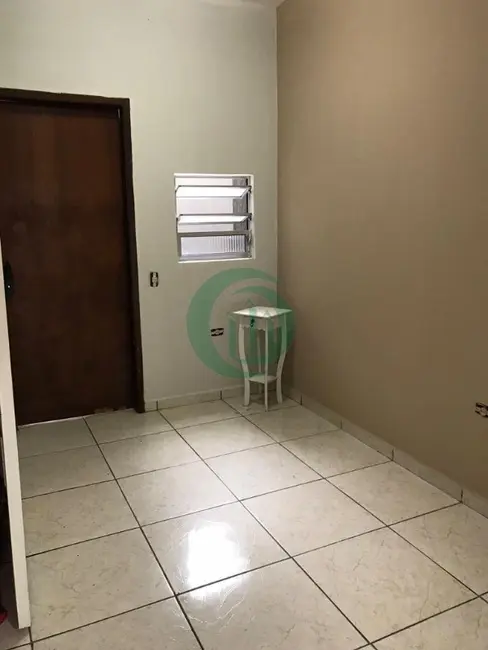 Foto 2 de Casa com 2 quartos à venda, 100m2 em Vila Liviero, São Paulo - SP