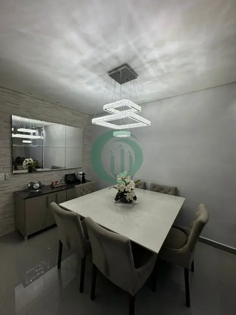 Foto 4 de Casa com 3 quartos à venda, 184m2 em Vila Cecília Maria, Santo Andre - SP