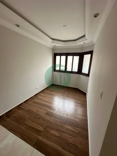 Casa de Condomínio com 3 quartos à venda, 131m2 em Silveira, Santo Andre - SP - imagem 2 Foto 2 de Casa de Condomínio com 3 quartos à venda, 131m2 em Silveira, Santo Andre - SP