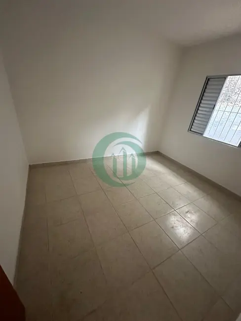 Foto 6 de Casa com 2 quartos à venda e para alugar, 130m2 em Vila Luzita, Santo Andre - SP