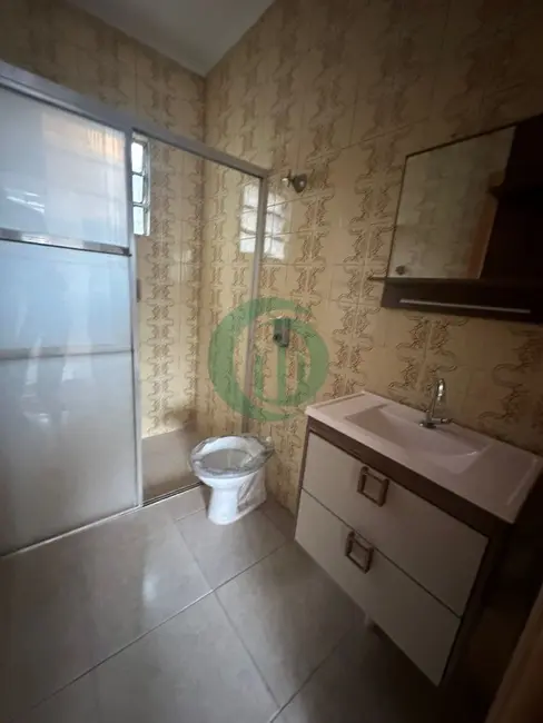 Foto 8 de Casa com 2 quartos à venda e para alugar, 130m2 em Vila Luzita, Santo Andre - SP