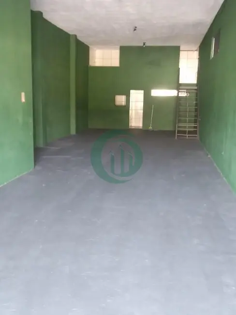 Foto 2 de Armazém / Galpão à venda, 358m2 em Vila Santa Cecília, Maua - SP