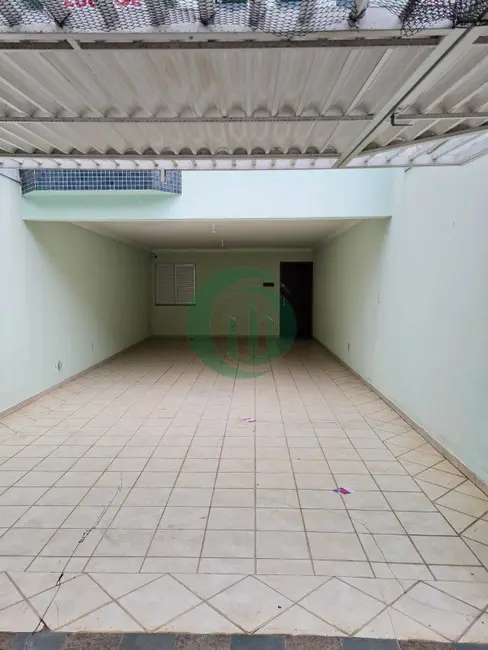 Foto 1 de Casa com 3 quartos para alugar, 150m2 em Campestre, Santo Andre - SP
