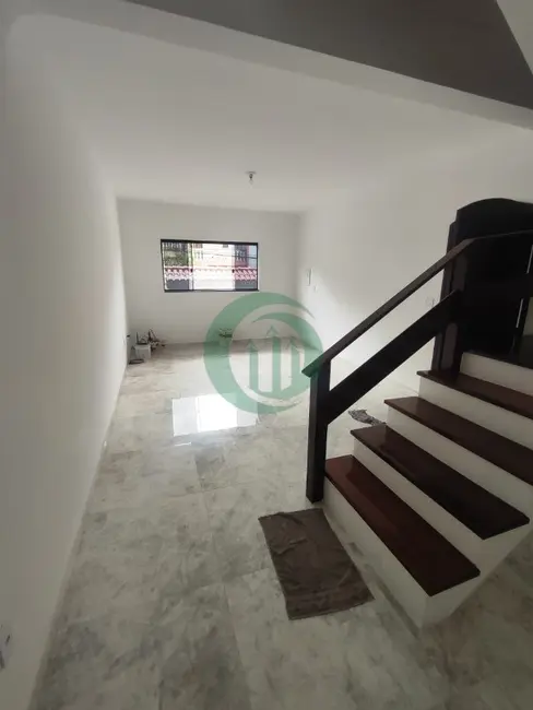 Casa com 3 quartos à venda, 246m2 em Jardim Las Vegas, Santo Andre - SP - imagem 3 Foto 3 de Casa com 3 quartos à venda, 246m2 em Jardim Las Vegas, Santo Andre - SP