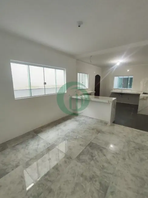 Casa com 3 quartos à venda, 246m2 em Jardim Las Vegas, Santo Andre - SP - imagem 4 Foto 4 de Casa com 3 quartos à venda, 246m2 em Jardim Las Vegas, Santo Andre - SP