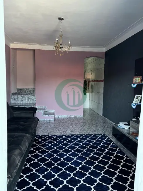 Foto 2 de Casa com 3 quartos à venda, 95m2 em Jardim do Estádio, Santo Andre - SP