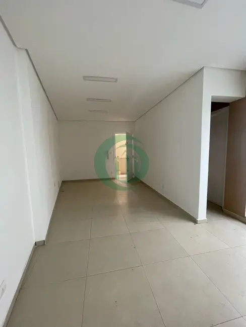 Foto 4 de Sala Comercial para alugar, 30m2 em Vila Gilda, Santo Andre - SP
