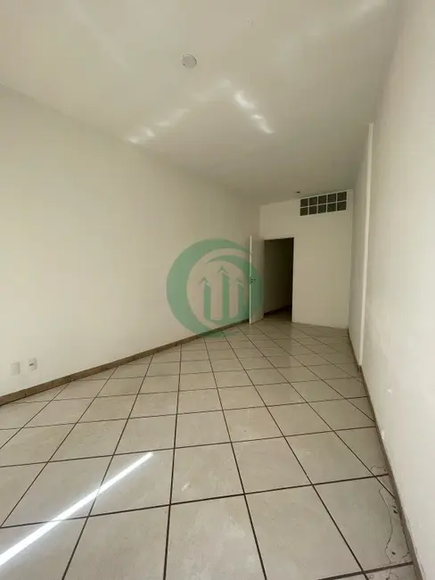 Foto 2 de Sala Comercial para alugar, 30m2 em Vila Gilda, Santo Andre - SP