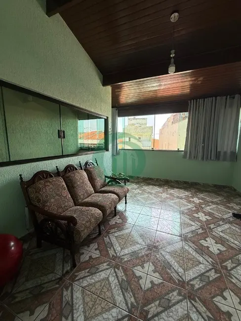 Casa com 3 quartos à venda, 215m2 em Jardim Las Vegas, Santo Andre - SP - imagem 5 Foto 5 de Casa com 3 quartos à venda, 215m2 em Jardim Las Vegas, Santo Andre - SP