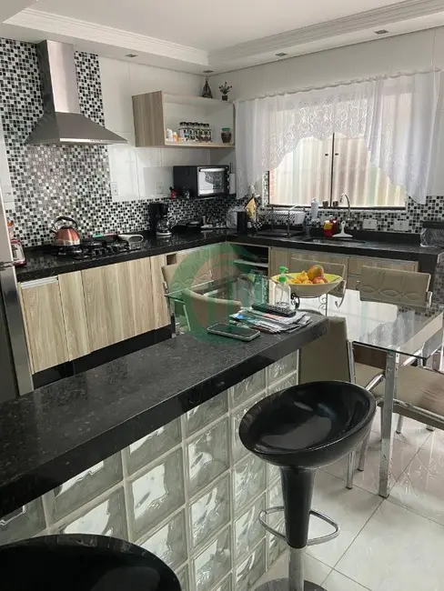 Casa com 2 quartos à venda, 200m2 em Vila Suíça, Santo Andre - SP - imagem 4 Foto 4 de Casa com 2 quartos à venda, 200m2 em Vila Suíça, Santo Andre - SP