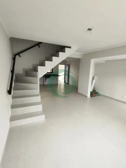 Foto 2 de Casa com 2 quartos à venda, 118m2 em Vila Scarpelli, Santo Andre - SP