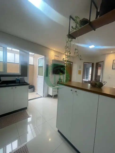 Foto 3 de Apartamento com 2 quartos para alugar, 55m2 em Vila Tibiriçá, Santo Andre - SP