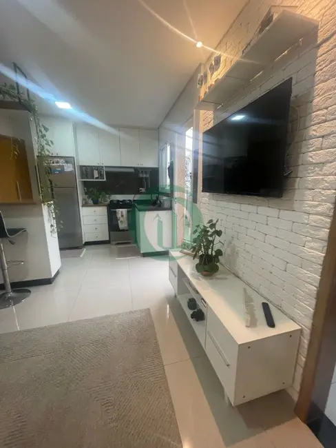 Foto 2 de Apartamento com 2 quartos para alugar, 55m2 em Vila Tibiriçá, Santo Andre - SP