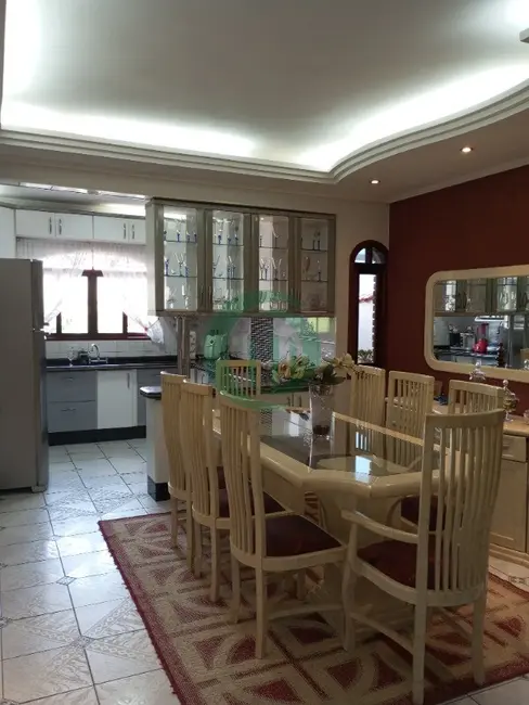 Foto 6 de Casa com 3 quartos à venda, 247m2 em Jardim Las Vegas, Santo Andre - SP