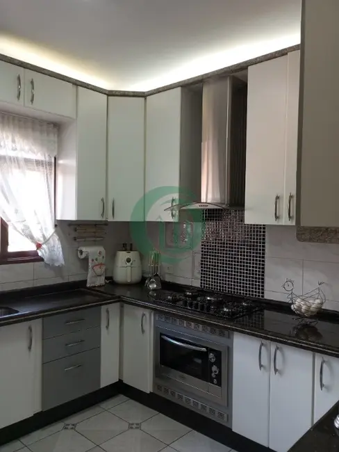 Foto 9 de Casa com 3 quartos à venda, 247m2 em Jardim Las Vegas, Santo Andre - SP