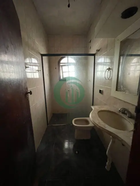 Foto 5 de Casa com 2 quartos para alugar, 150m2 em Jardim do Estádio, Santo Andre - SP