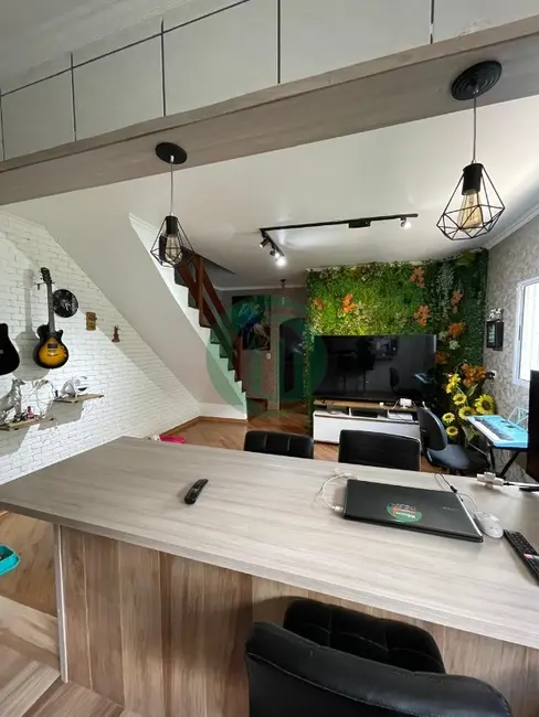 Casa com 5 quartos à venda, 255m2 em Jardim Las Vegas, Santo Andre - SP - imagem 5 Foto 5 de Casa com 5 quartos à venda, 255m2 em Jardim Las Vegas, Santo Andre - SP