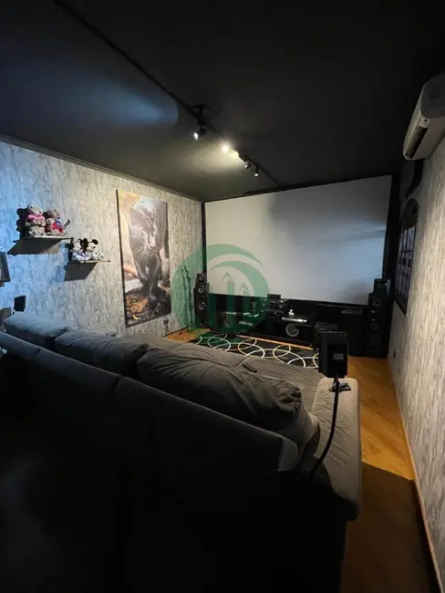 Casa com 5 quartos à venda, 255m2 em Jardim Las Vegas, Santo Andre - SP - imagem 2 Foto 2 de Casa com 5 quartos à venda, 255m2 em Jardim Las Vegas, Santo Andre - SP