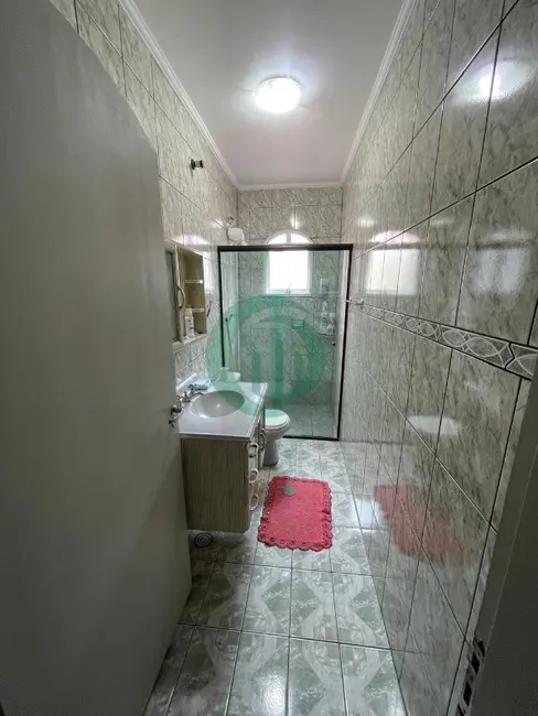 Casa com 5 quartos à venda, 255m2 em Jardim Las Vegas, Santo Andre - SP - imagem 9 Foto 9 de Casa com 5 quartos à venda, 255m2 em Jardim Las Vegas, Santo Andre - SP