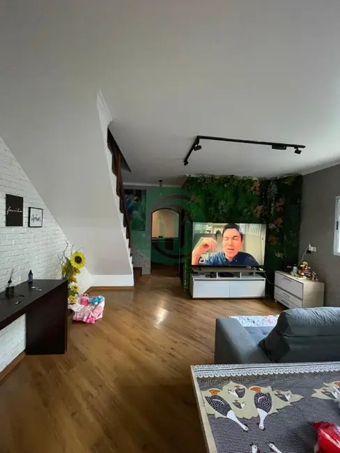 Casa com 5 quartos à venda, 255m2 em Jardim Las Vegas, Santo Andre - SP - imagem 4 Foto 4 de Casa com 5 quartos à venda, 255m2 em Jardim Las Vegas, Santo Andre - SP