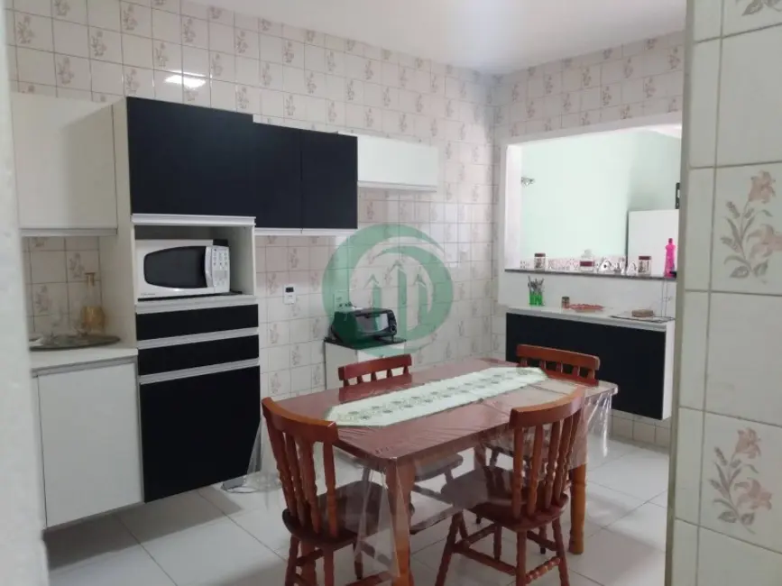 Casa com 2 quartos à venda, 216m2 em Vila Homero Thon, Santo Andre - SP - imagem 5 Foto 5 de Casa com 2 quartos à venda, 216m2 em Vila Homero Thon, Santo Andre - SP