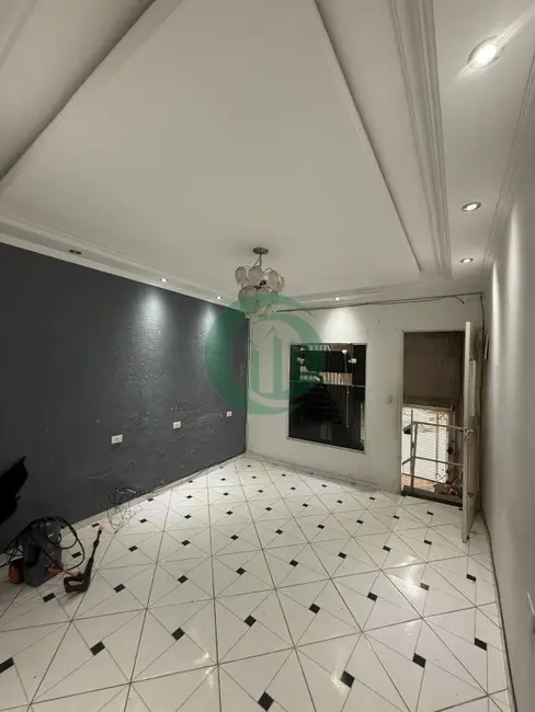 Casa com 2 quartos à venda, 167m2 em Jardim Santo André, Santo Andre - SP - imagem 2 Foto 2 de Casa com 2 quartos à venda, 167m2 em Jardim Santo André, Santo Andre - SP