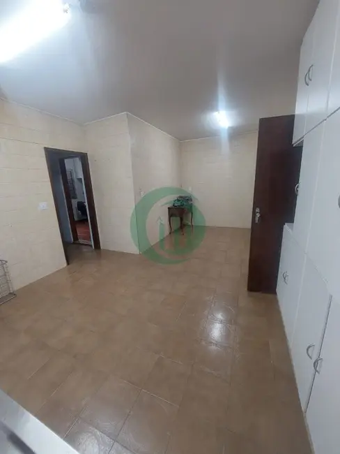 Foto 4 de Casa com 3 quartos à venda e para alugar, 257m2 em Vila Linda, Santo Andre - SP