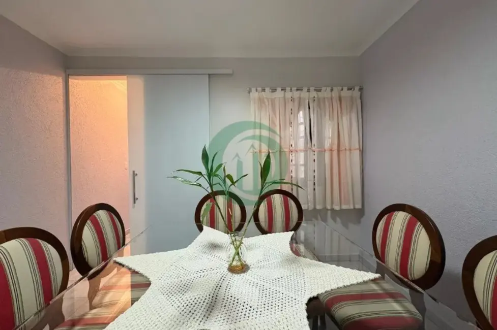 Foto 6 de Casa com 3 quartos para alugar, 183m2 em Parque Gerassi, Santo Andre - SP