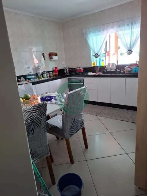 Foto 6 de Casa com 4 quartos à venda, 206m2 em Jardim Marek, Santo Andre - SP